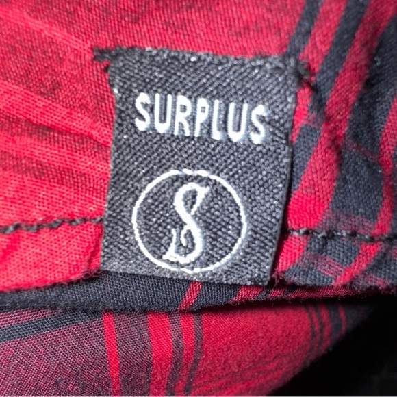 📌Surplus Thread Collective Red Black Plaid Button Shirt Men’s XL Flannel Style - Picture 5 of 8